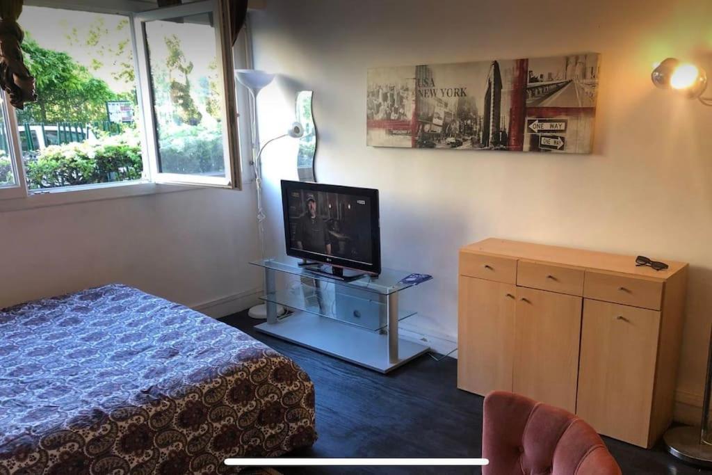 Charming Studio At The Heart Of 14 Arrondissement Apartamento Paris Exterior foto